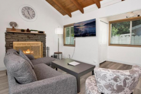 Sweet Retreat 2- Cozy Relaxing Resort Cottage